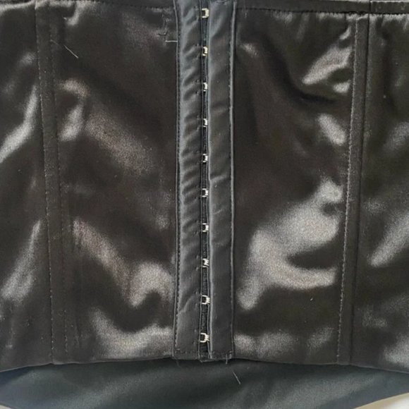 Petal & Pup Black Velvet Top - Picture 7 of 9